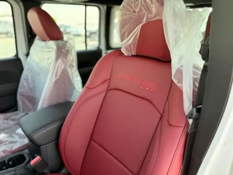 2024 Jeep Wrangler RUBICON 392 6.4L V8 White Red SUV GCC Specs