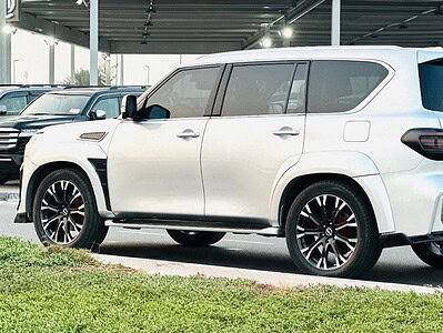 2017 Nissan Armada 5.6L 8 Cylinders Engine Petrol Silver Bronze SUV