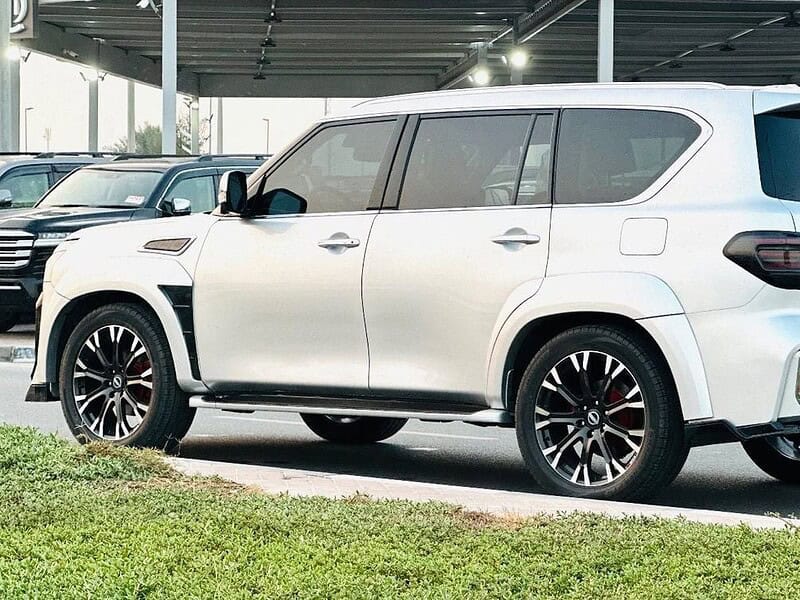 2017 Nissan Armada 5.6L 8 Cylinders Engine Petrol Silver Bronze SUV