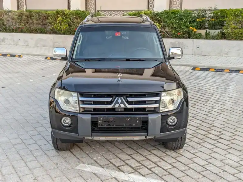 2008 Mitsubishi Pajero GLS 6 Cylinders Engine Black SUV GCC Specs