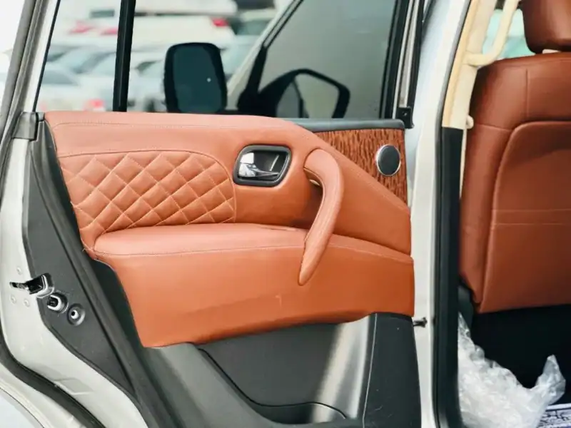 2017 Nissan Armada 5.6L 8 Cylinders Engine Petrol Silver Bronze SUV