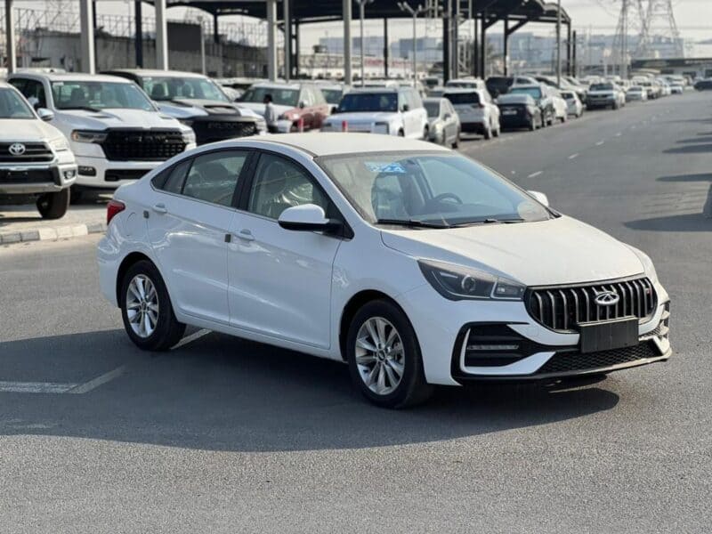 2025 Chery Arrizo 5 CHERY ARRIZO5 1.5L 4 Cylinder Engine White Beige Sedan