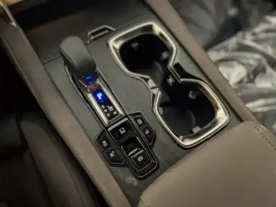 2025 Lexus RX350 RX350 2.4L Signature V4 GCC Specs White Maroon Sedan