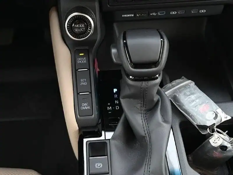 2026 Toyota Prado 2.4 L ALLROUNDER 4 Cylinder Engine Black Beige SUV GCC Specs