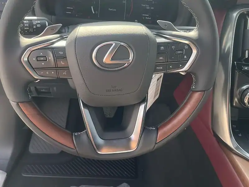 2025 Lexus LX 600 Signature 3.5L FULL 25 SPEAKERS MARK LEVINSON Black Maroon SUV