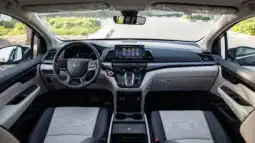 2025 Honda Odyssey TOURING 3.5L 6 Cylinder GCC Spec Black Beige