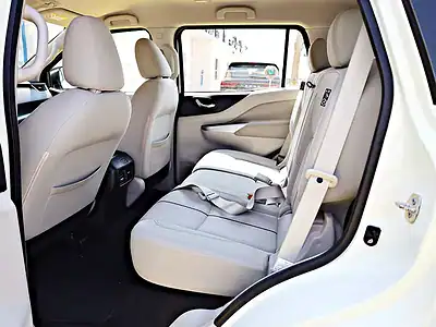 2021 Nissan Xterra Titanium 4 Cylinders Engine White Beige SUV GCC Specs