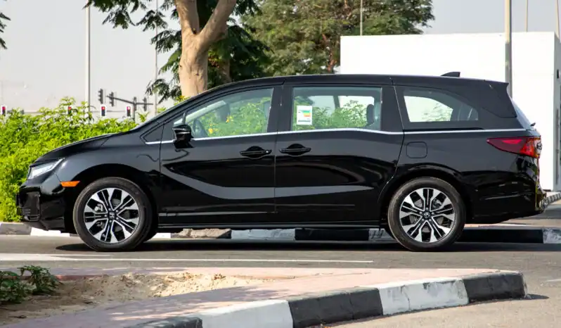 2025 Honda Odyssey TOURING 3.5L 6 Cylinder GCC Spec Black Beige