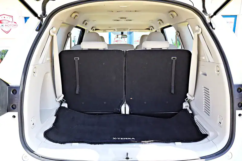 2021 Nissan Xterra Titanium 4 Cylinders Engine White Beige SUV GCC Specs