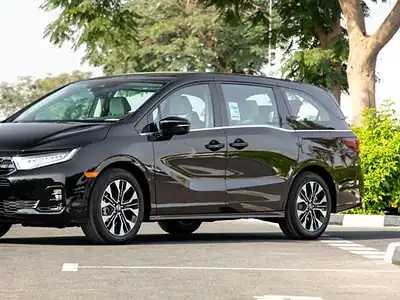 2025 Honda Odyssey TOURING 3.5L 6 Cylinder GCC Spec Black Beige