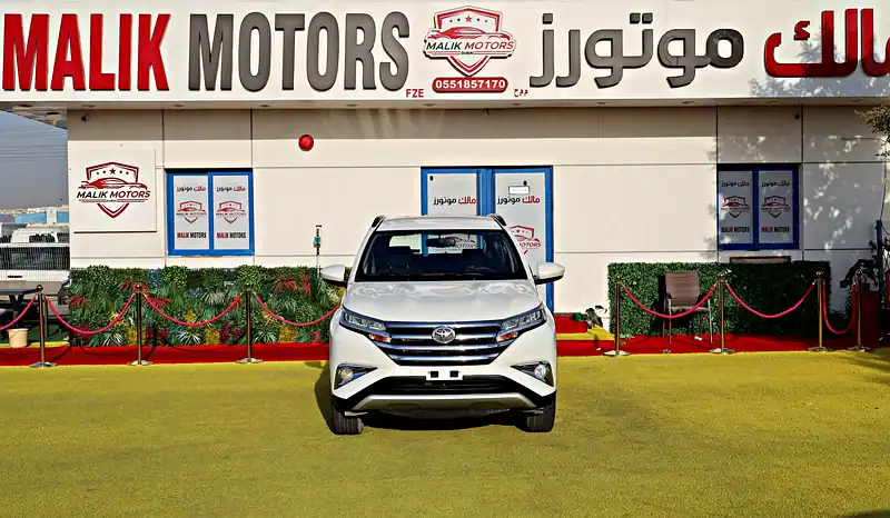 2022 Toyota Rush EX 4 Cylinders Engine White Black SUV GCC Specs