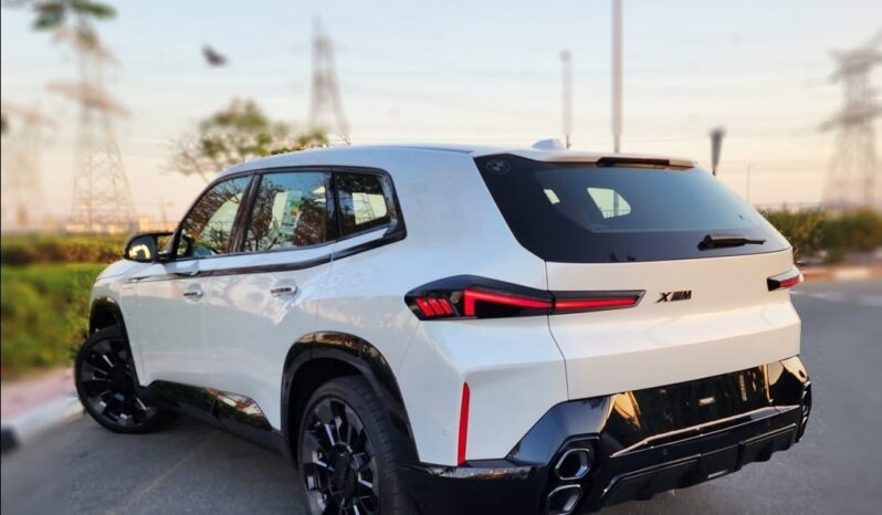 2024 BMW BMW XM Hybrid 4.4L Twin-Turbocharged V8 Engine White Red SUV