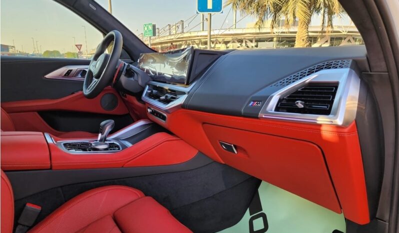 2024 BMW BMW XM Hybrid 4.4L Twin-Turbocharged V8 Engine White Red SUV