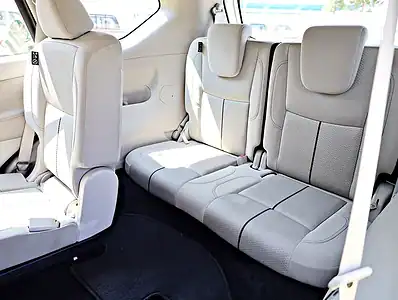 2021 Nissan Xterra Titanium 4 Cylinders Engine White Beige SUV GCC Specs