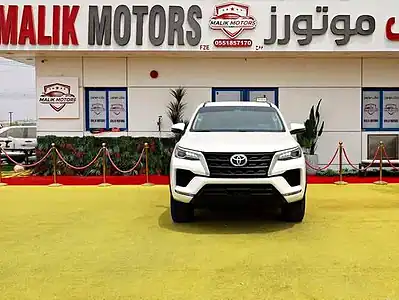 2022 Toyota Fortuner EXR 4 Cylinders Engine White Brown SUV GCC Specs