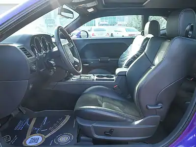 2010 Dodge Challenger SRT8 6.1L 8 Cylinders Engine Purple Black Sedan