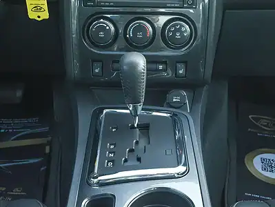 2010 Dodge Challenger SRT8 6.1L 8 Cylinders Engine Purple Black Sedan