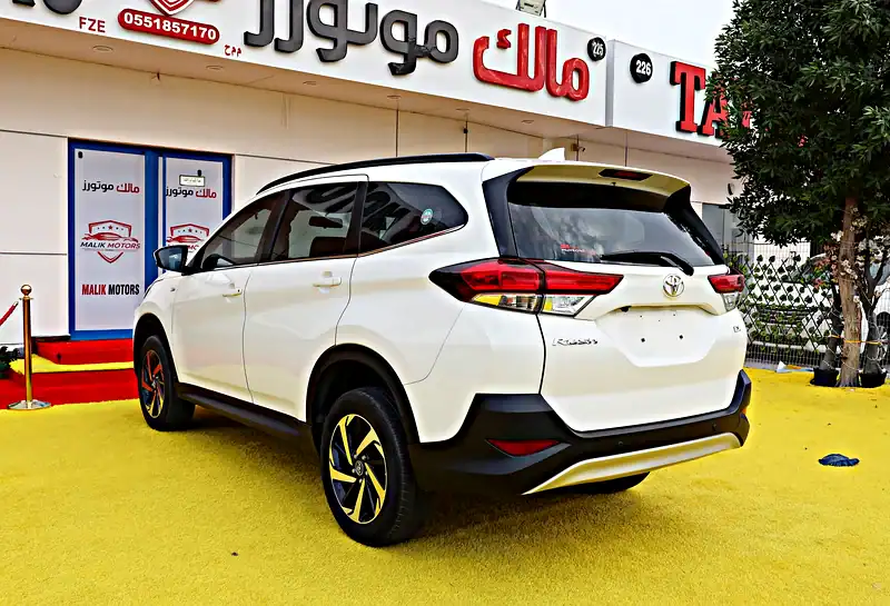 2022 Toyota Rush EX 4 Cylinders Engine White Black SUV GCC Specs