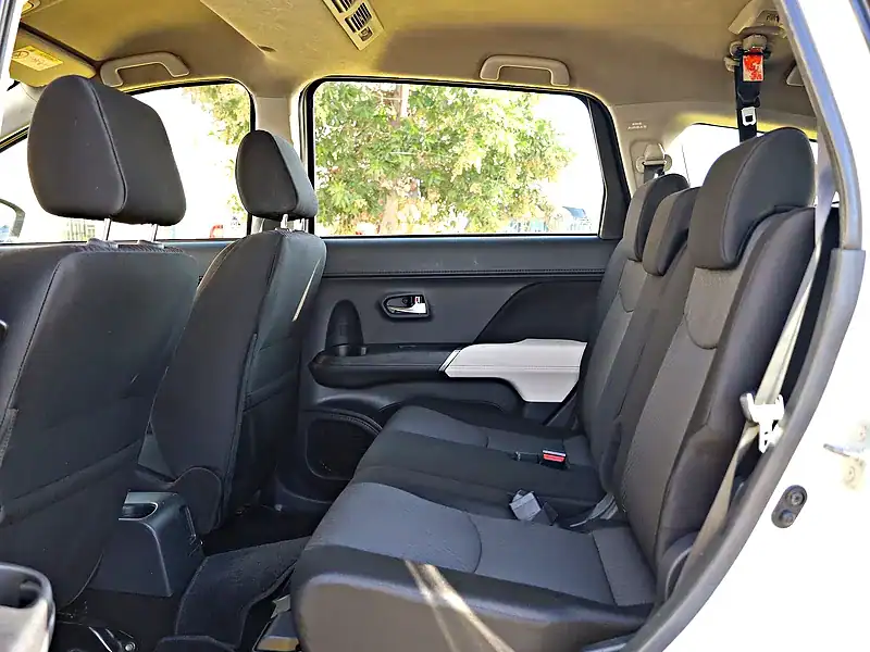 2022 Toyota Rush EX 4 Cylinders Engine White Black SUV GCC Specs