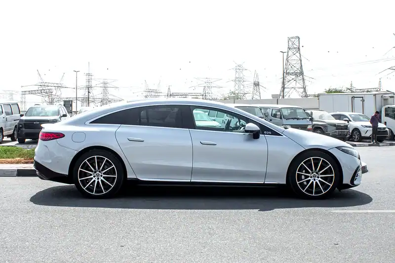 2023 Mercedes-Benz EQS 450 4MATIC Silver Black Sedan 350 - 450 KM Range