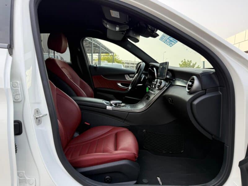 2016 Mercedes-AMG C 43 3.0 liters V6 Engine Petrol White Red Sedan