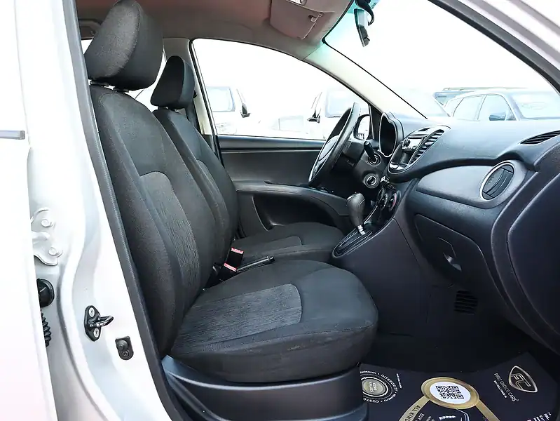 2015 Hyundai i10 GL 1.2L 4 Cylinders Engine Silver Grey Hatchback