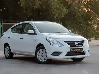 2023 Nissan Sunny SV GCC Specs 4 Cylinder Engine White Beige Sedan