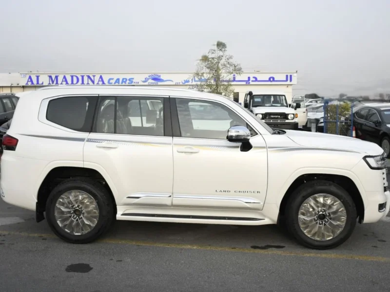 2025 Toyota Land Cruiser 4.0L 6 Cylinders Engine High AT Petrol White Black SUV