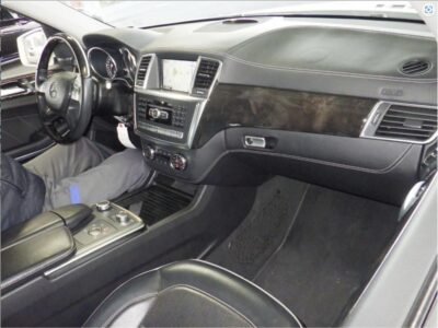 2013 Mercedes-Benz GL550 4.7 litres V8 Engine Petrol White Black SUV