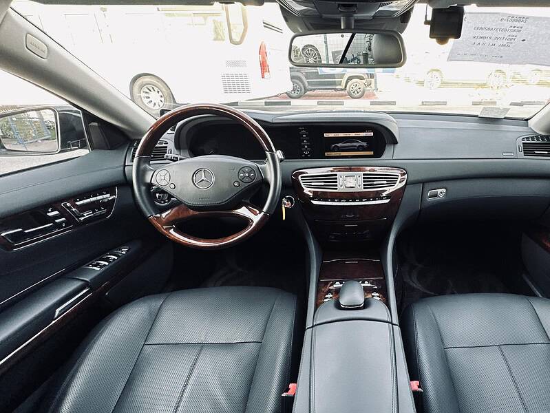 2012 Mercedes-Benz CL550 4.6 litre V8 Engine Petrol Black Black Sedan