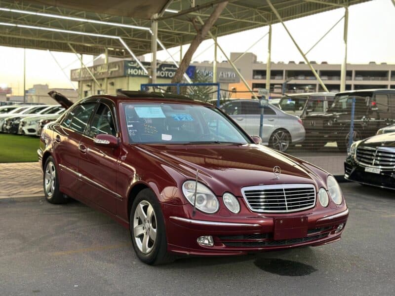 2003 Mercedes-Benz E320 3.2 litre V6 Engine Petrol Red Black Sedan