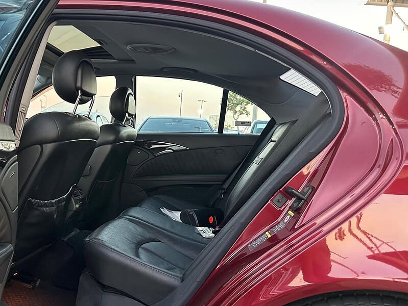 2003 Mercedes-Benz E320 3.2 litre V6 Engine Petrol Red Black Sedan