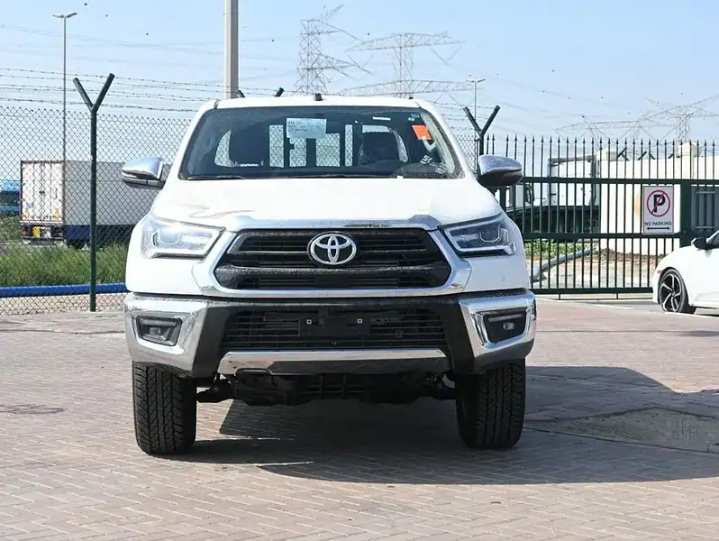 2025 Toyota Hilux S GLX 2.4L 4 Cylinder Engine 4WD AT Diesel White Red