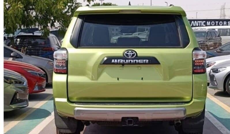 2024 Toyota 4Runner 4.0 litre V6 Gas Engine Green Black SUV Automatic