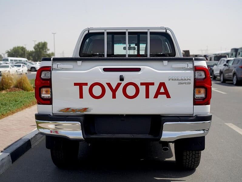 2025 Toyota Hilux GLX 2.7L Double Cab Utility 4WD MT White Red Pick Up