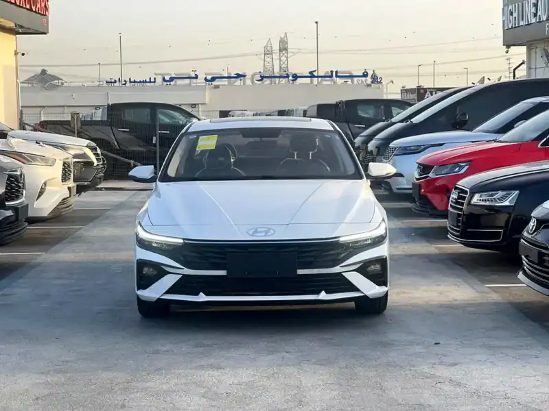 2025 Hyundai Elantra GLX Elite 1.5L 4 Cylinder Engine White Black Sedan