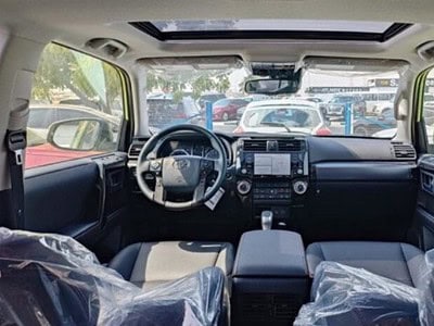 2024 Toyota 4Runner 4.0 litre V6 Gas Engine Green Black SUV Automatic