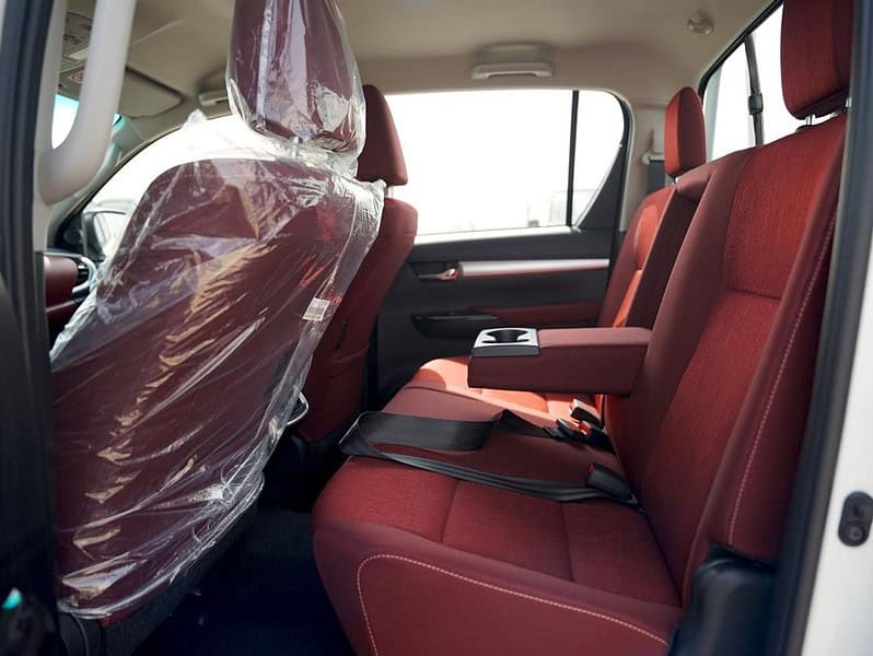 2025 Toyota Hilux GLX 2.7L Double Cab Utility 4WD MT White Red Pick Up