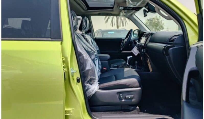 2024 Toyota 4Runner 4.0 litre V6 Gas Engine Green Black SUV Automatic