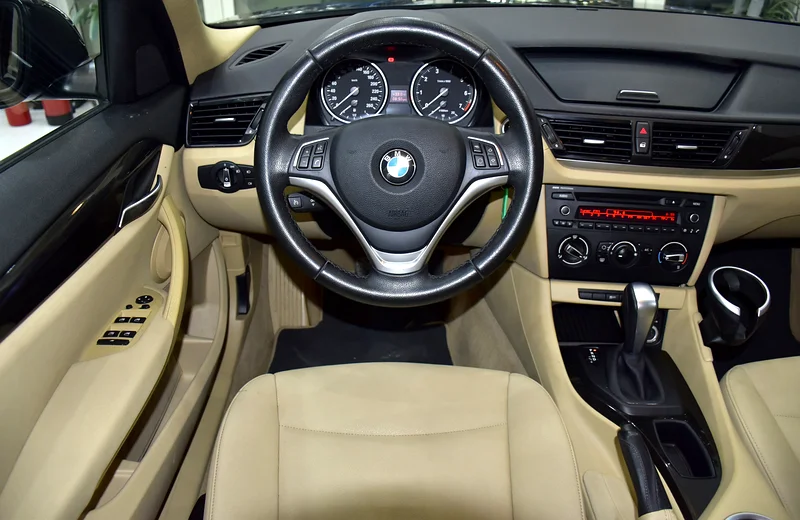 2015 BMW X1 Sdrive18i 4 Cylinders Petrol Engine Blue Beige Crossover GCC