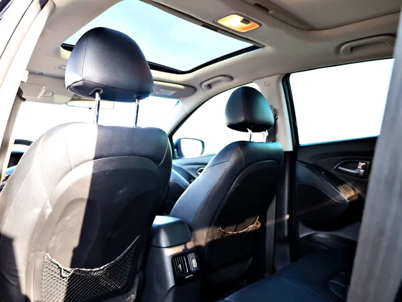 2015 Hyundai Tucson Limited 4 Cylinders Engine Black SUV GCC Specs