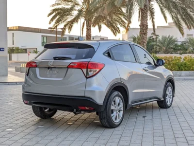 2019 Honda HR-V EX 4 Cylinders Engine Silver Beige SUV GCC Specs