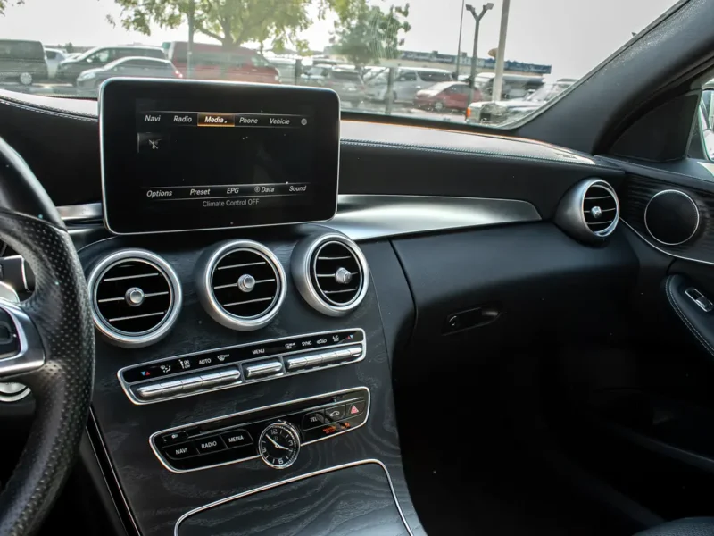 2016 Mercedes-Benz C-Class C200 4 Cylinder Engine White Black Sedan