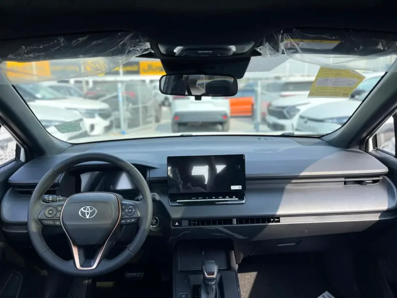 2025 Toyota Corolla Cross Other 2.0 HYBRID NEW SHAPE 4 Cylinder White Black