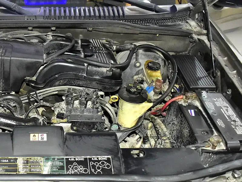 2002 Ford Explorer XLS 6 Cylinders Engine Petrol Brown Beige SUV