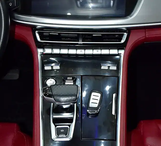 2020 Changan CS85 Premium 4 Cylinders Engine Petrol Silver Red SUV