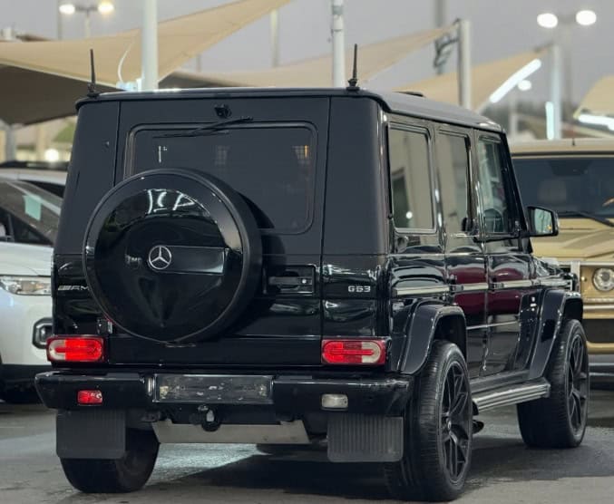 2013 Mercedes-Benz G63 AMG 5.5L V8 AMG Full Carbon Fiber Black Red