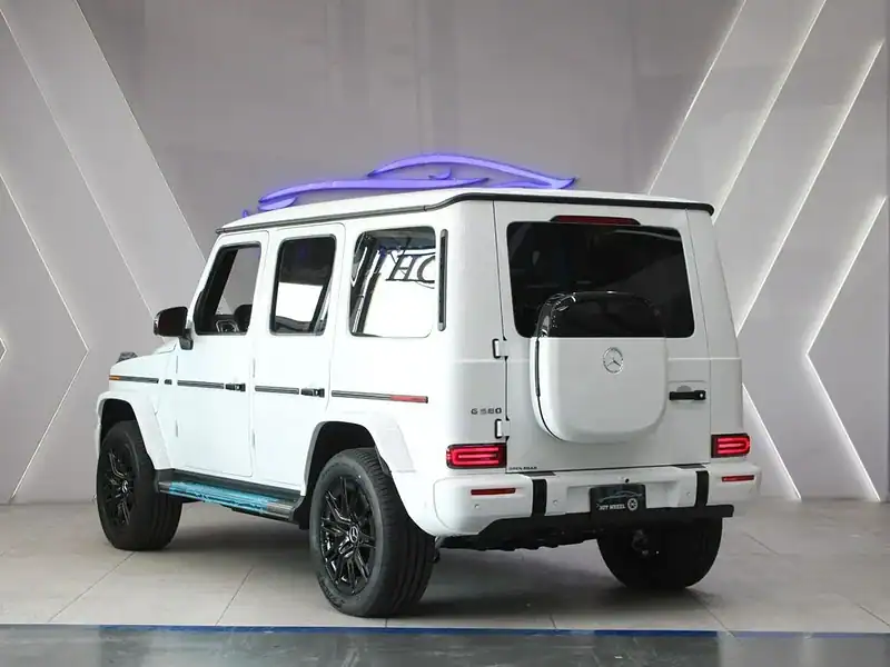 2025 Mercedes-Benz EQG 580 G580 Electric AWD 8 Cylinders Engine White Red