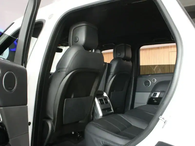 2022 Land Rover Range Rover Sport Dynamic HSE D350 3.0L White Black