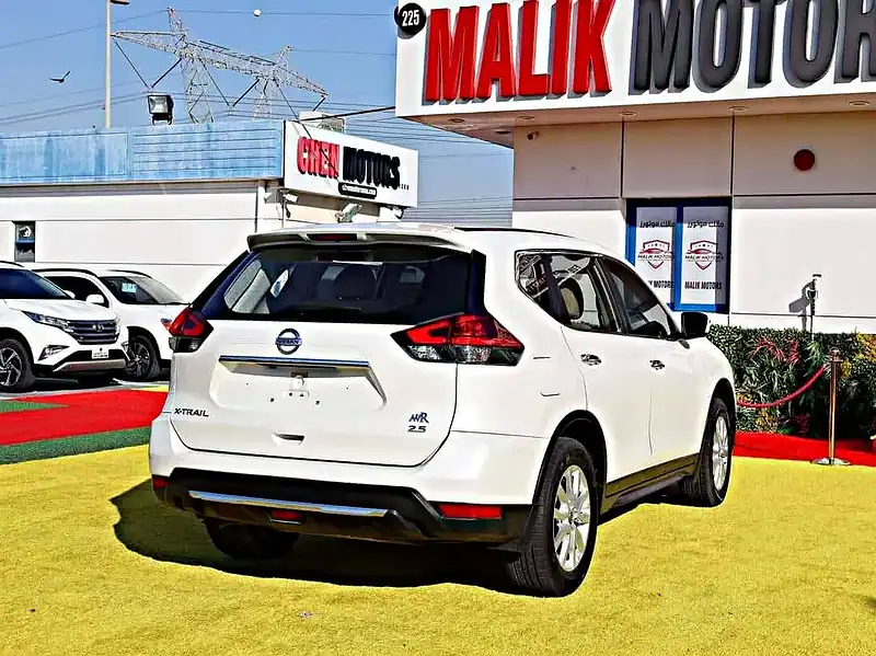 2021 Nissan X-Trail SE 4 Cylinders Engine Petrol White Black SUV GCC